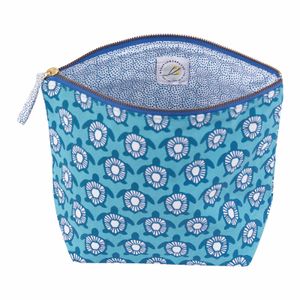 Turtles Large Essential Canvas Pouch 4