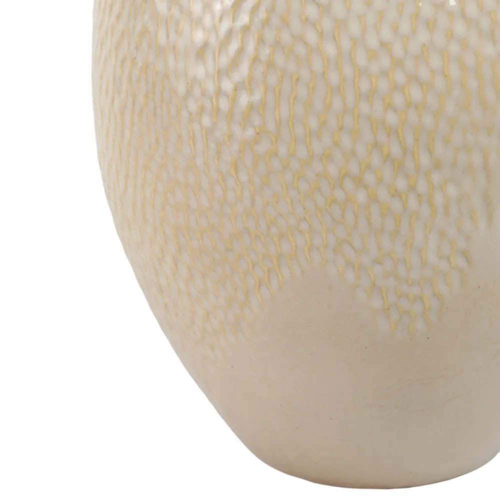 CHESTERMILL CREAM VASE 16 (IN)