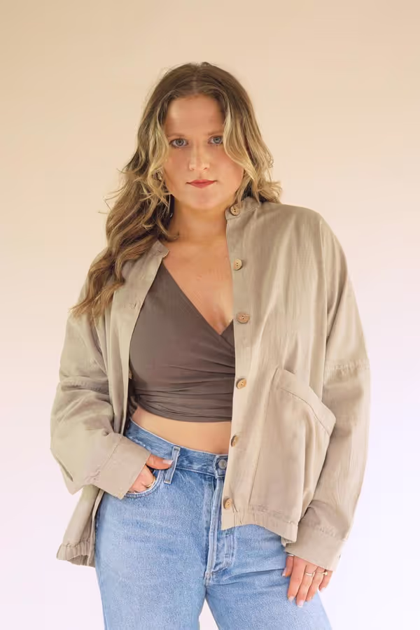 Lightweight Button-Front Bomber Jacket with Front Pockets / Oatmeal