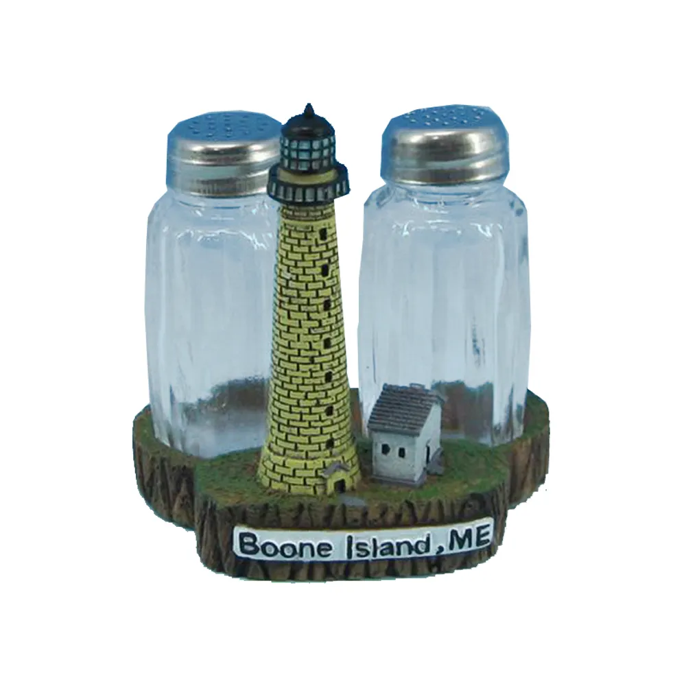 BOONE ISLAND ME SALT& PEPPER SHAKERS