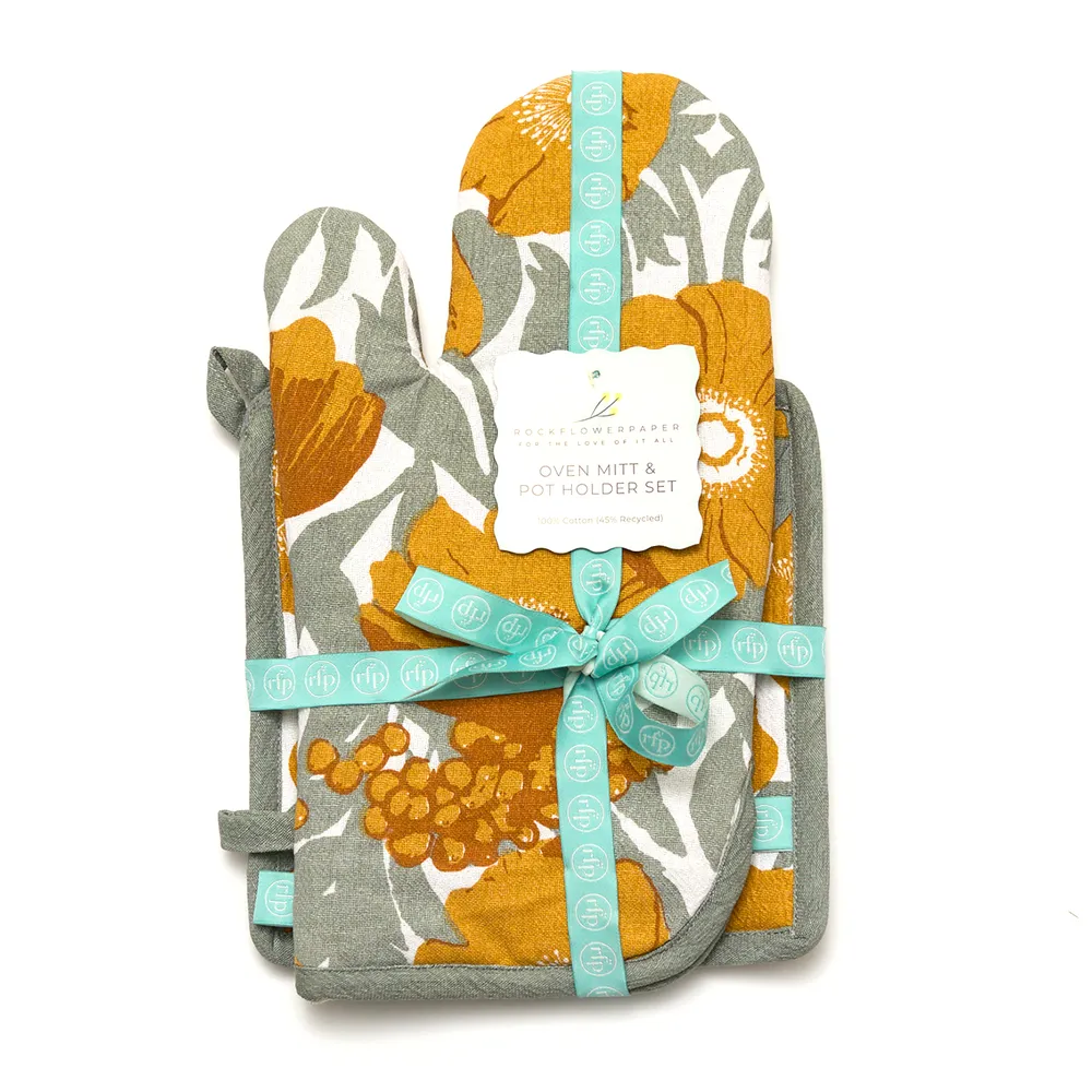 Icelandic Poppies Gold Oven Mitt Pot Holder (set of 2)