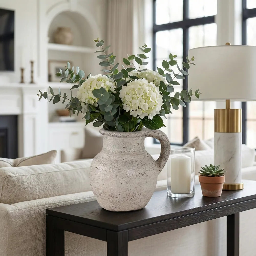 SHERMANGROVE WHITE VASE 9 (IN)