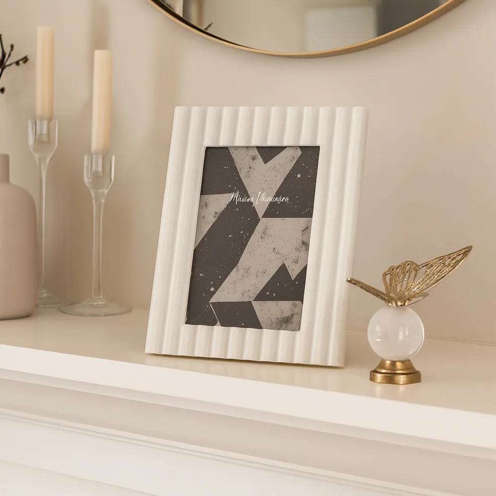 NILESTONE WHITE FRAME 8 (IN)