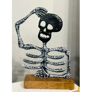 Saluting Skeleton 7.5x10in 1