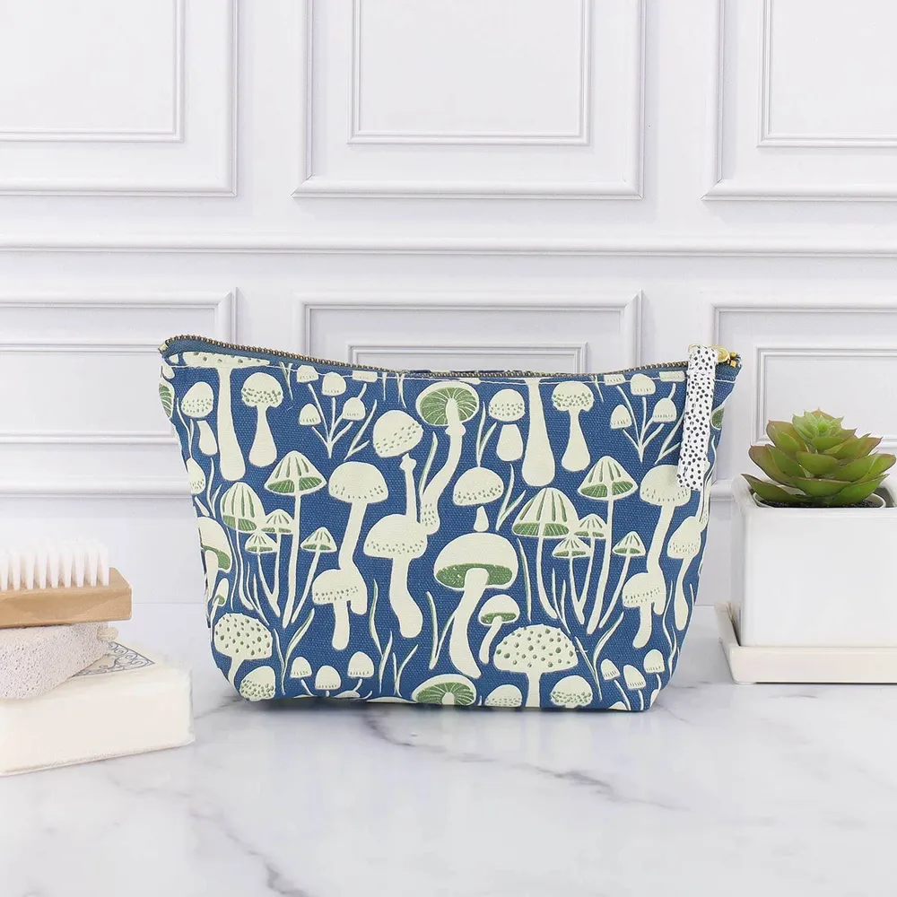 Mushrooms Medium Essential Canvas Pouch