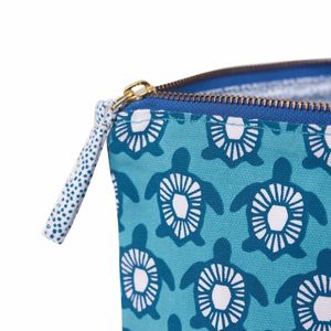 Turtles Large Essential Canvas Pouch 6