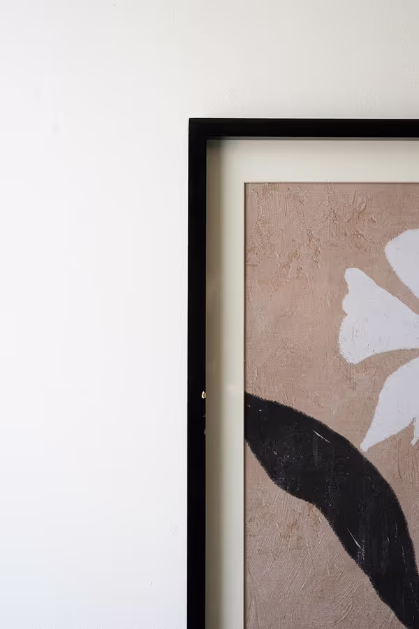 Set of 2 Framed Flower Prints Under Glass