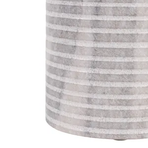CLOVERSHAW HONOR SANDALWOOD & PAULO CANDLE 6 (IN) 8