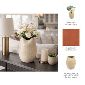 CHESTERMILL CREAM VASE 12 (IN) 10