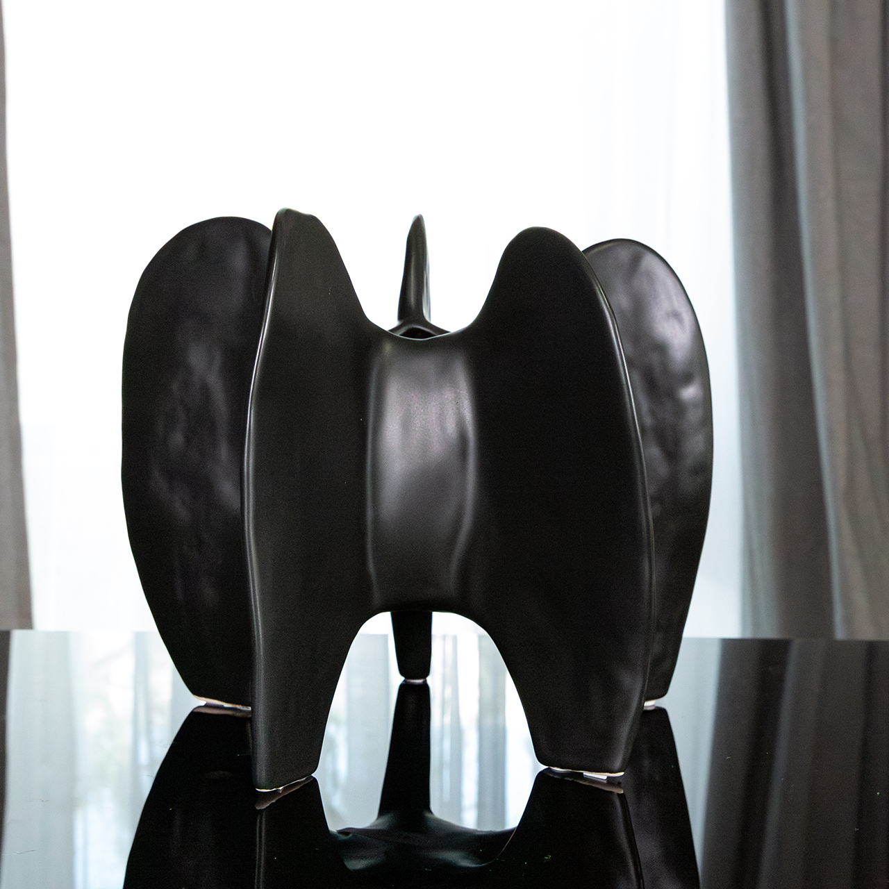 Eunoia Black Vase 8