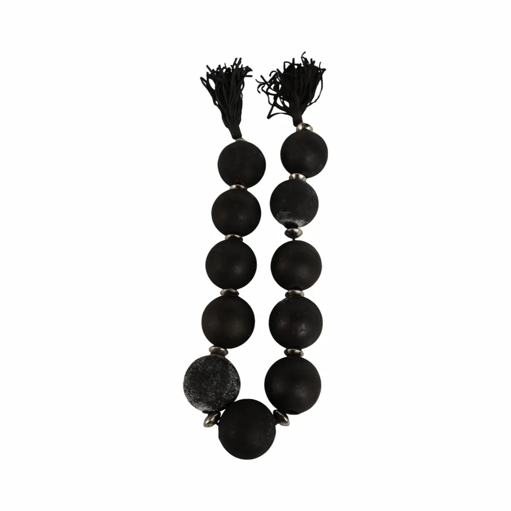 CALVINDALE BLACK BEAD 3 (IN)