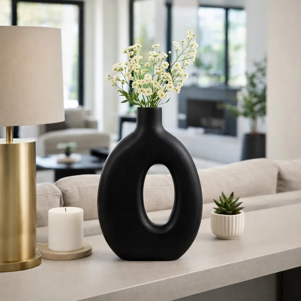 GRIFFINMOOR BLACK VASE 14 (IN)