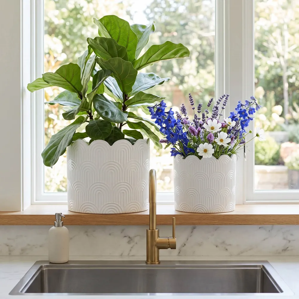 MORGANWIND SET OF 2 WHITE PLANTER 10 (IN)