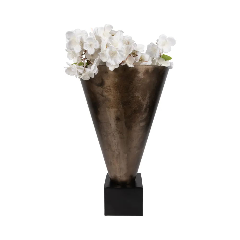 NASHOAK GOLD VASE 19 (IN)