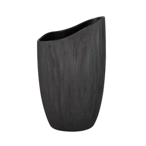 Scribing Vase - Black 1