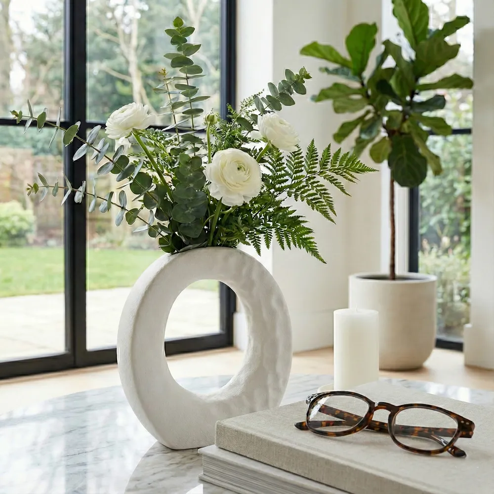 DILLONVIEW WHITE VASE 7 (IN)