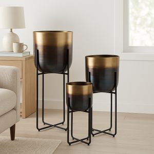 FINCHBROOK SET OF 3 GOLD PLANTER 27 (IN) 11