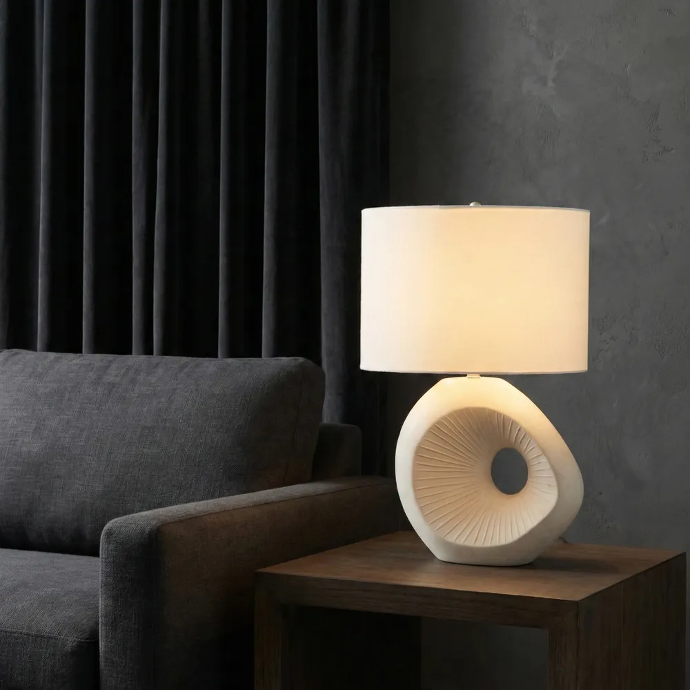 REIDFORD IVORY LAMP 26 (IN)