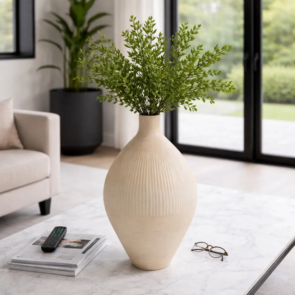 DRAKE IVORY GLASS VASE 19 (IN)