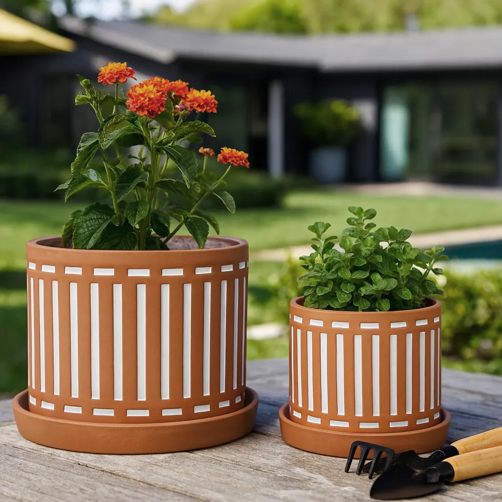 SHAYPORT SET OF 2 ORANGE PLANTER 8 (IN)