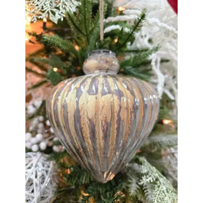 Large Antique Golden Kiss 8x6.5x6.5in