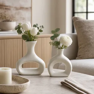 AXELTON SET OF 2 IVORY VASES 7 (IN) 2