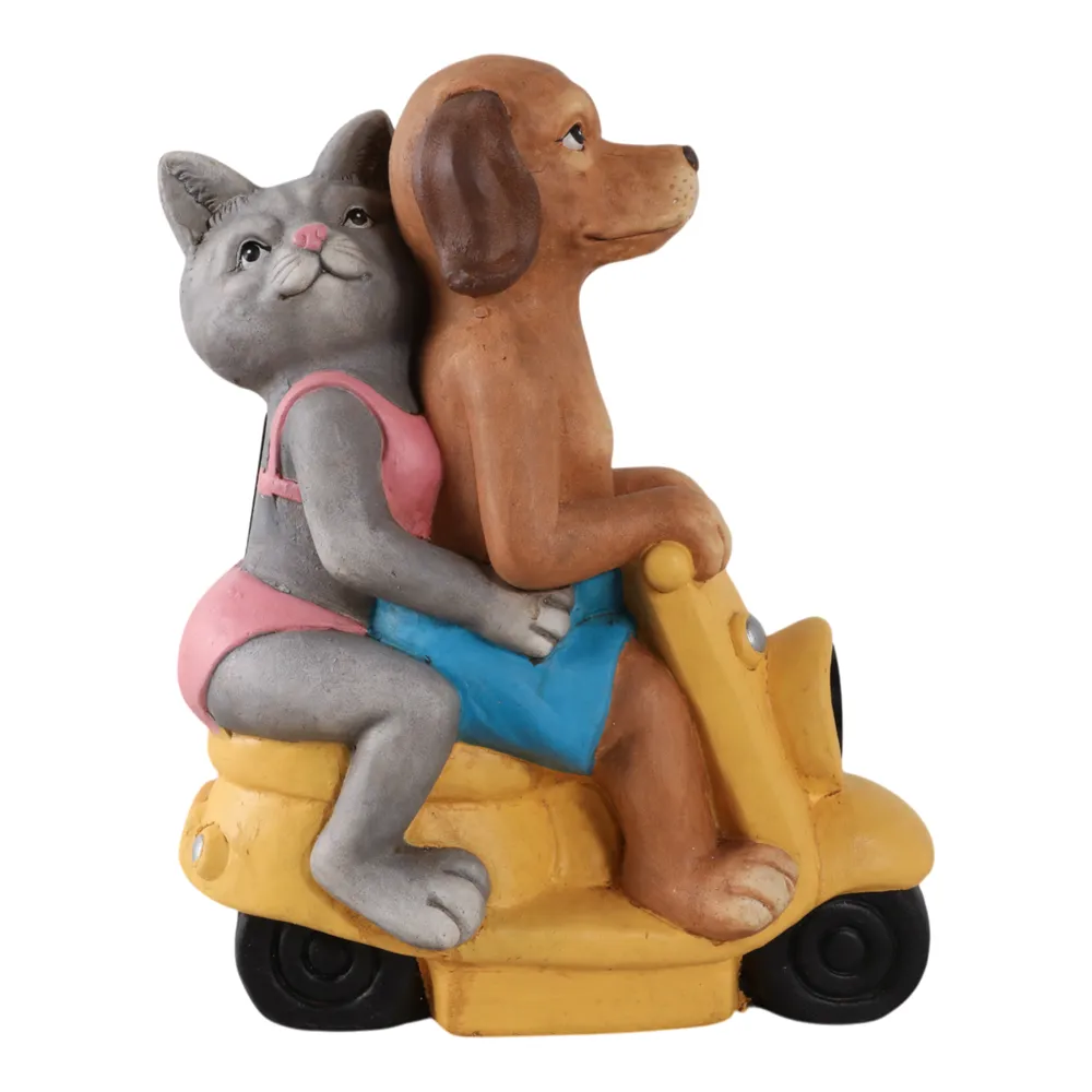 CONNORLEY YELLOW GARDEN STATUARY 17 (IN)