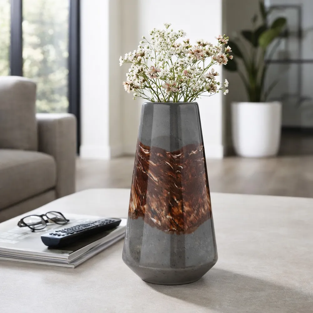 EVERTONVALE BLACK GLASS VASE 17 (IN)