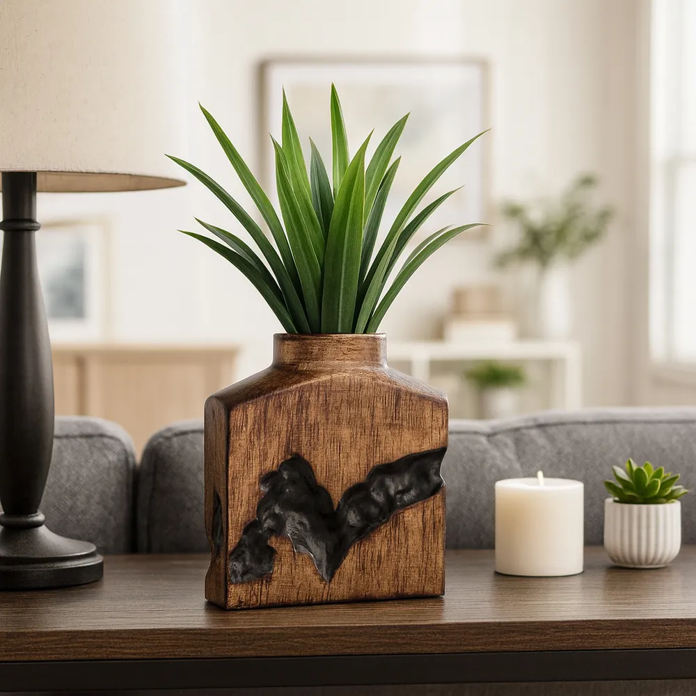 HALDENMILL GOLD VASE 10 (IN)