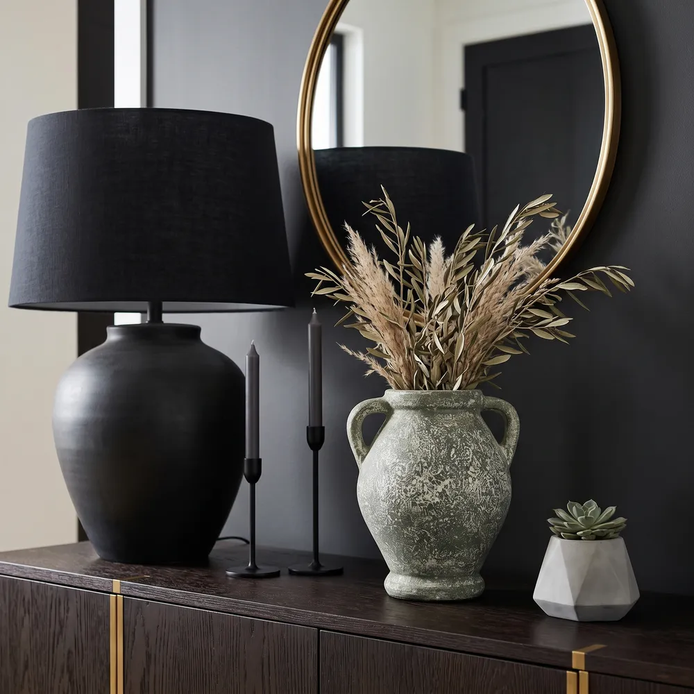 CHILTONLAND GREEN VASE 11 (IN)