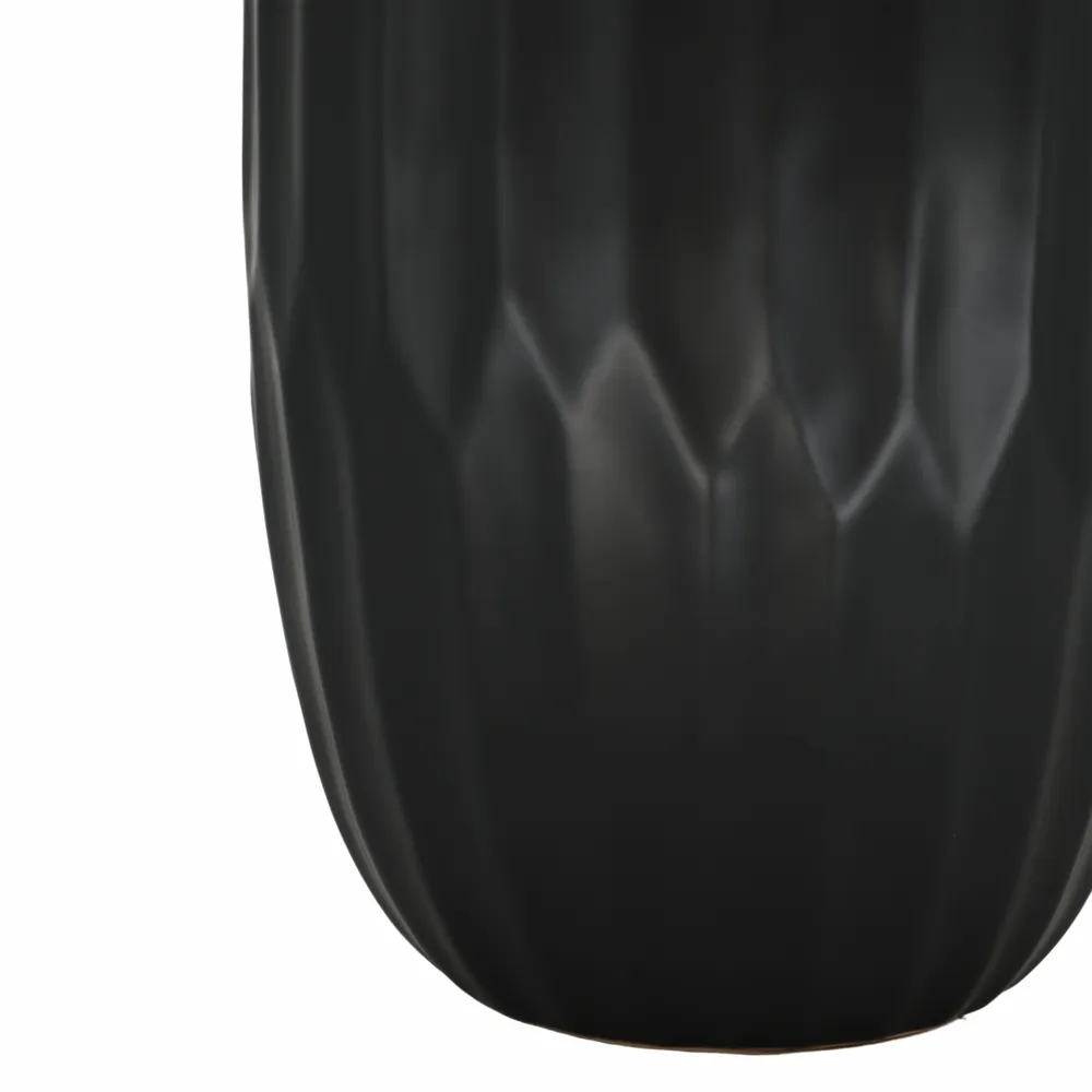 EVANDERGROVE BLACK VASE 16 (IN)