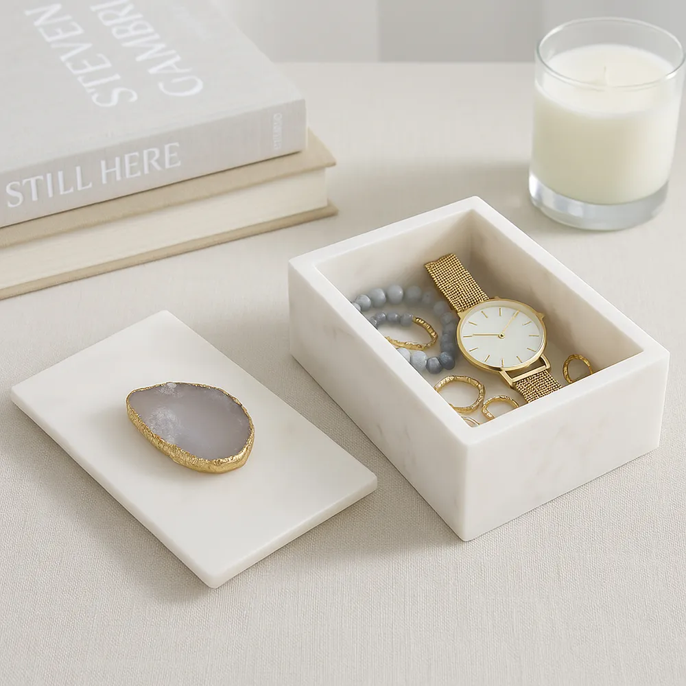 HATCHER WHITE BOX 4 (IN)