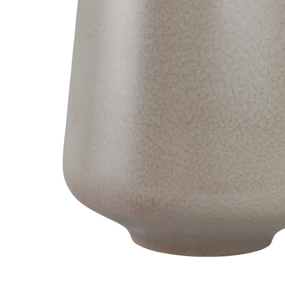 HELENALAKE IVORY VASE 26 (IN)