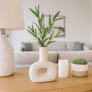 FELIXOAK IVORY VASE 8 (IN) 11