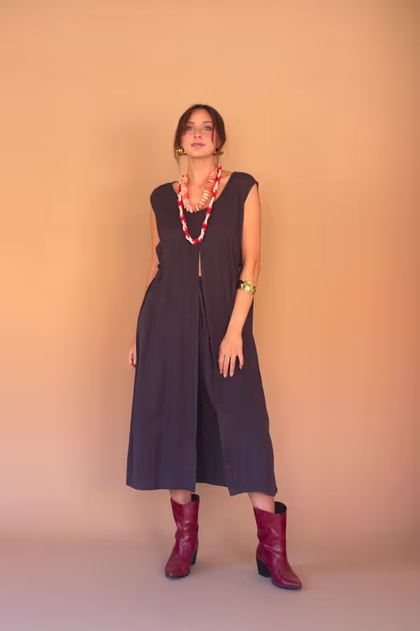 Elastic and Button Closure Waist Pant / Midnight