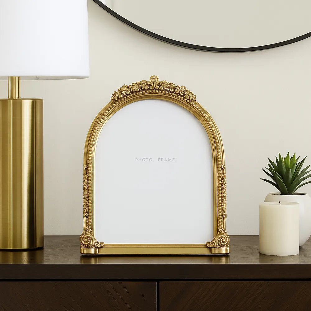GRISHAMRUN GOLD FRAME 12 (IN)