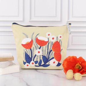 Buttercup Large Essential Canvas Pouch 5