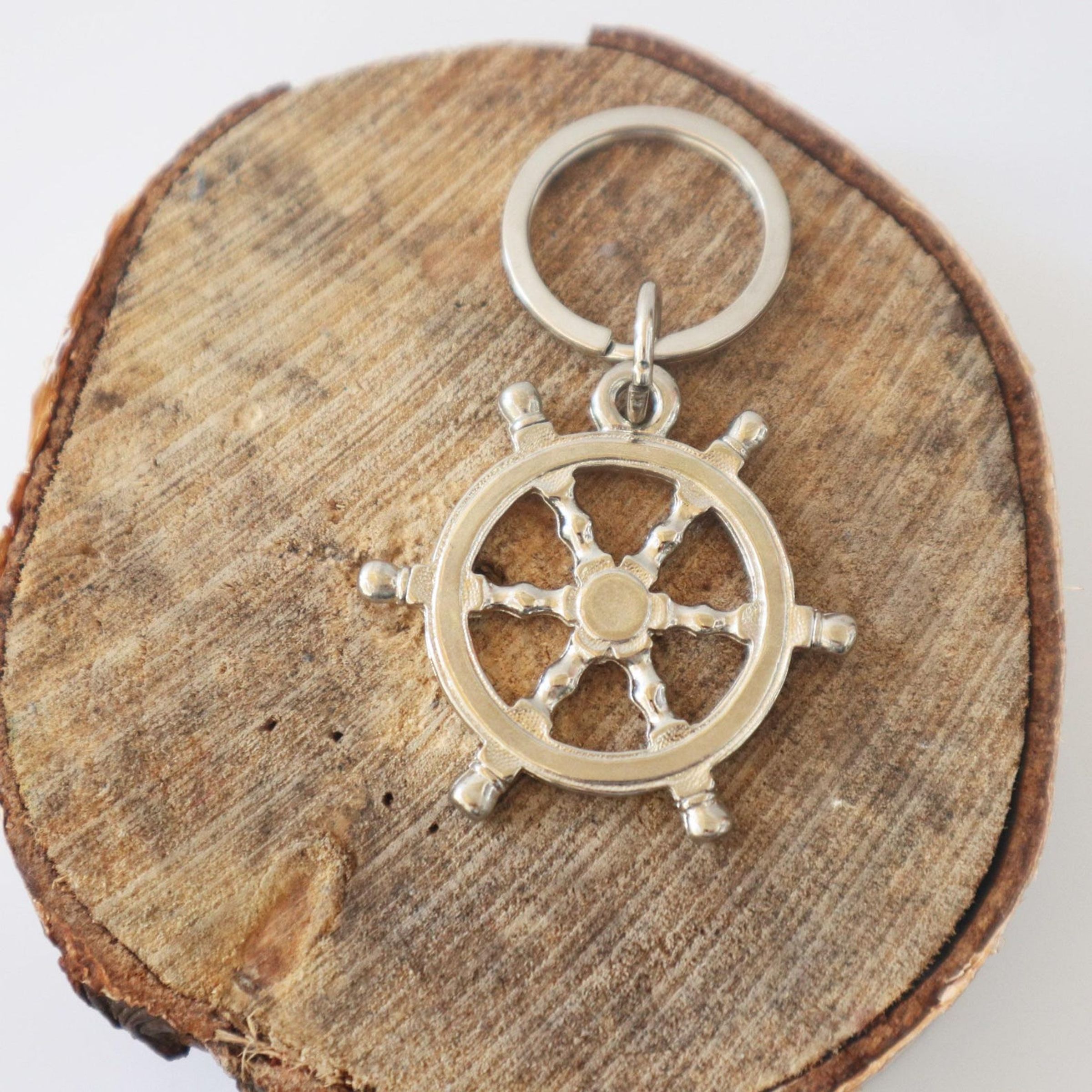 CRUISERS BOAT KEYCHAIN W SPINNING PROPELLER - BEAR FAMILY