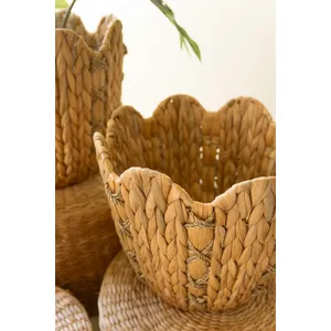 Set of 3 Seagrass Baskets with Wavy Rims 2