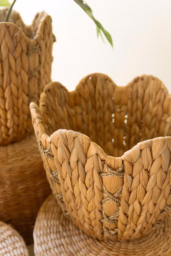 Set of 3 Seagrass Baskets with Wavy Rims