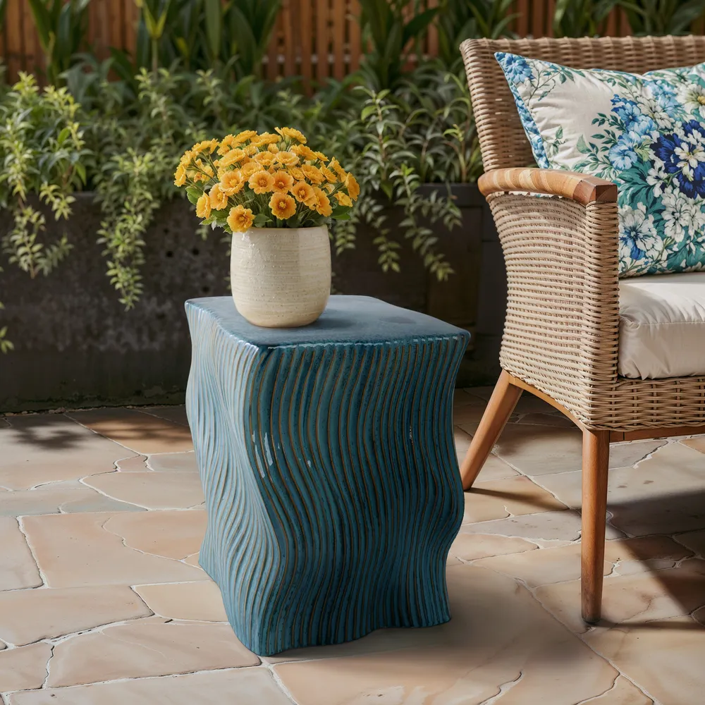 AIDEN GREEN GARDEN STOOL 19 (IN)