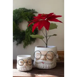 Set of 2 Concrete Santa Planters 1