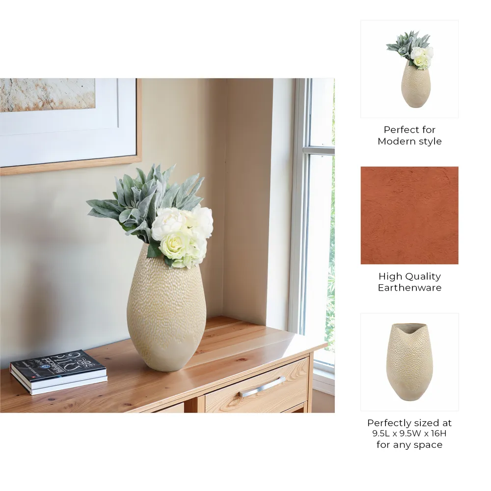 CHESTERMILL CREAM VASE 16 (IN)