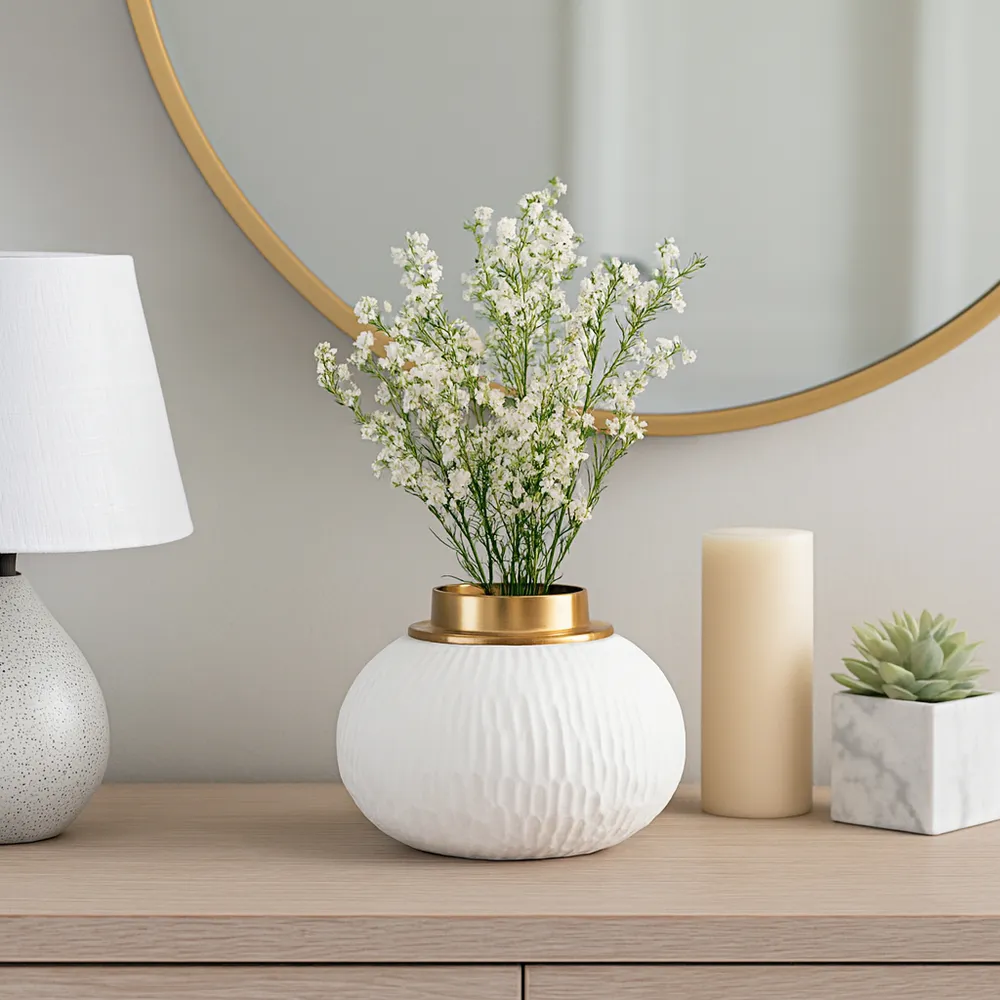 ADLERCREST WHITE VASE 6 (IN)