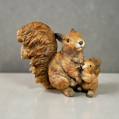 Hugging Squirrels 11x5x9in