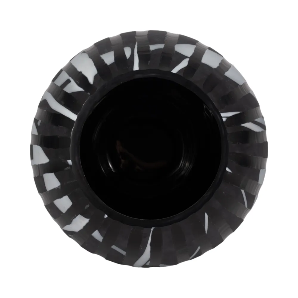GARFIELDTON BLACK GLASS VASE 19 (IN)