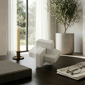 DESMONDGATE WHITE DECOR 5 (IN) 10