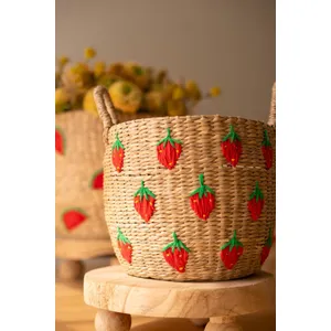 Set of 3 Seagrass Baskets with Embroidered Fruit 3