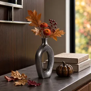 ALBAFORD BLACK VASE 8 (IN) 2