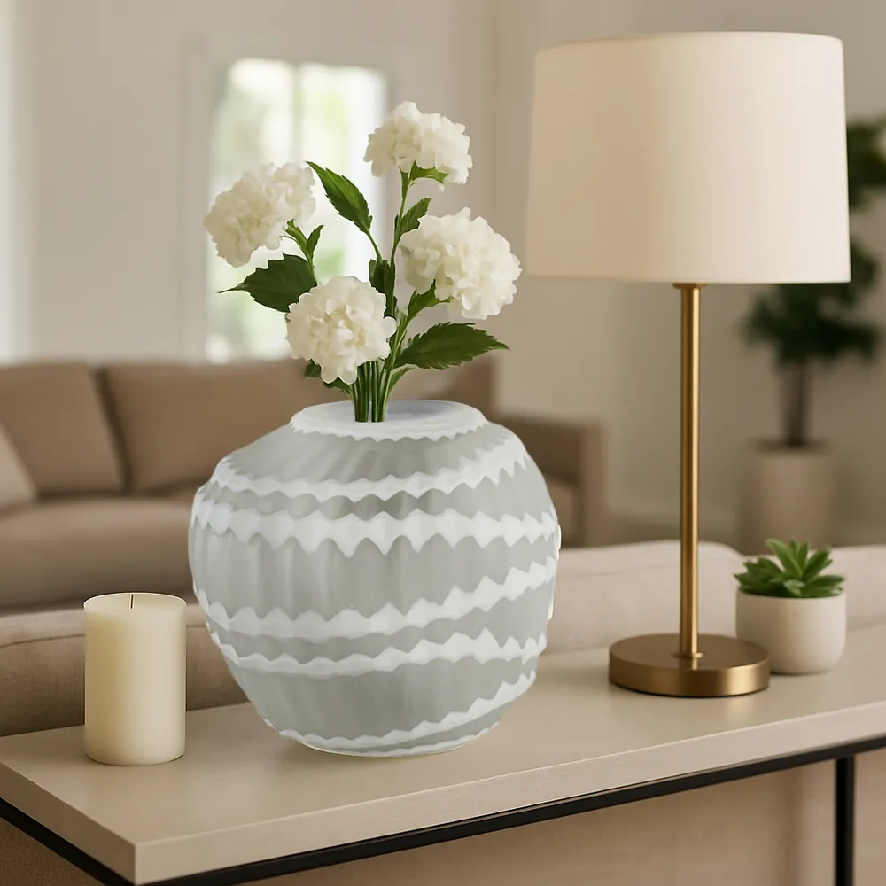 AXELBURN WHITE GLASS VASE 11 (IN)